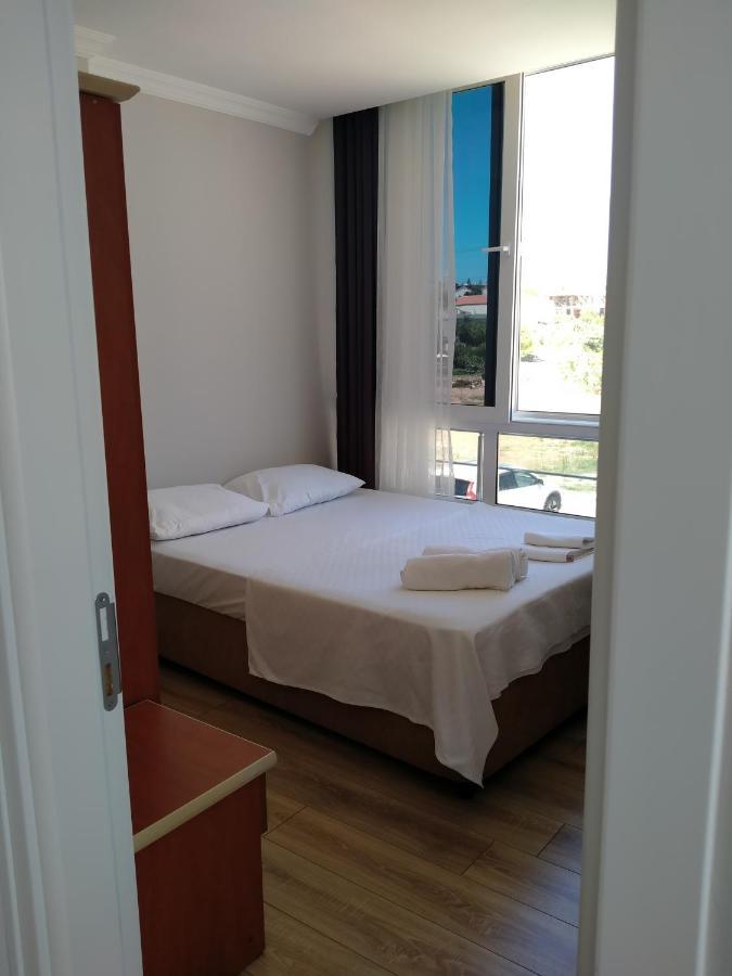 Venues Park Apart Suites Cesme Bagian luar foto