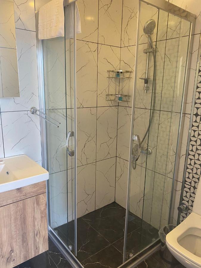 Venues Park Apart Suites Cesme Bagian luar foto