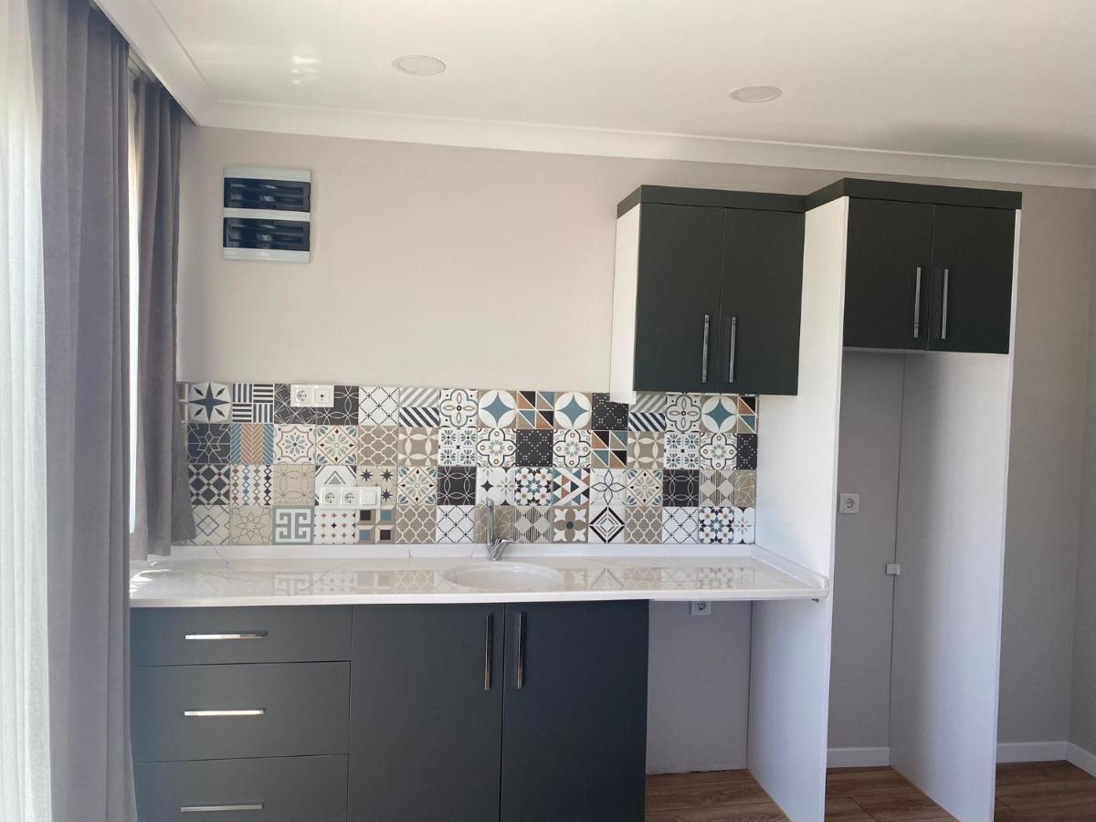 Venues Park Apart Suites Cesme Bagian luar foto