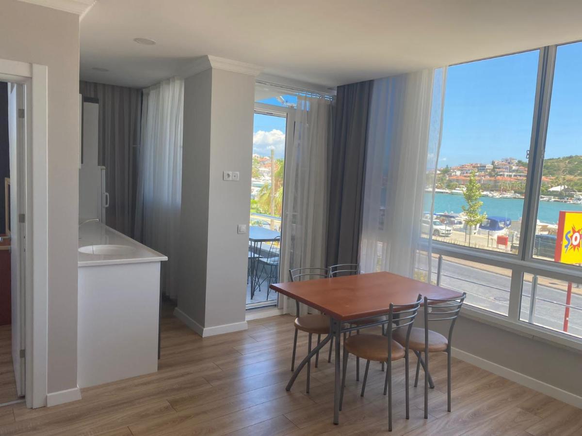 Venues Park Apart Suites Cesme Bagian luar foto