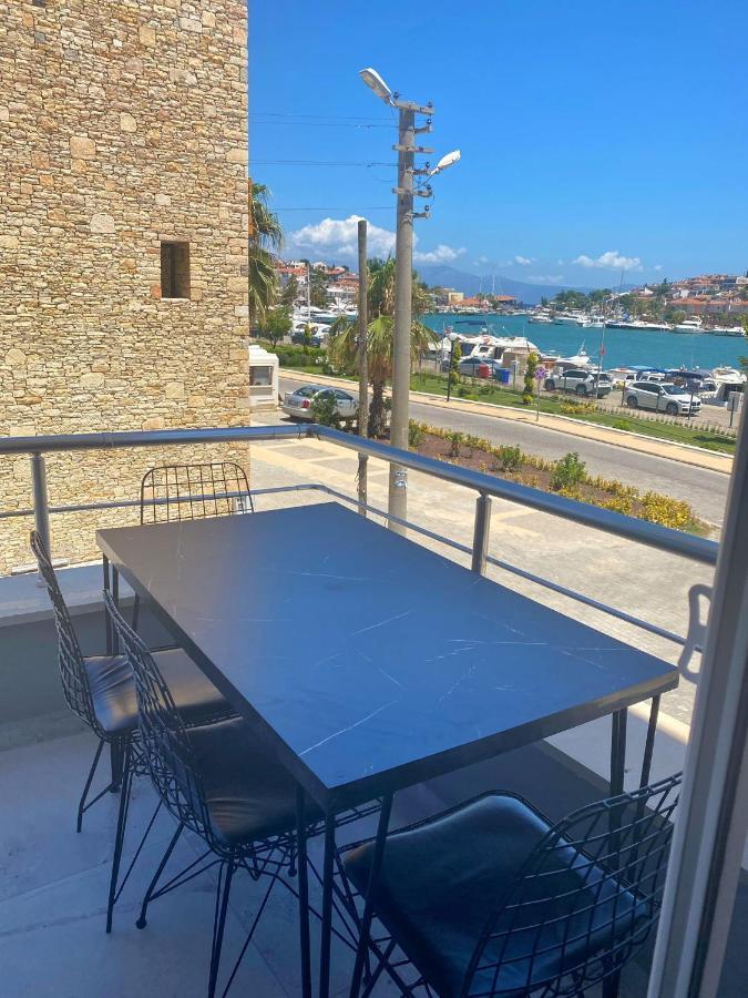 Venues Park Apart Suites Cesme Bagian luar foto