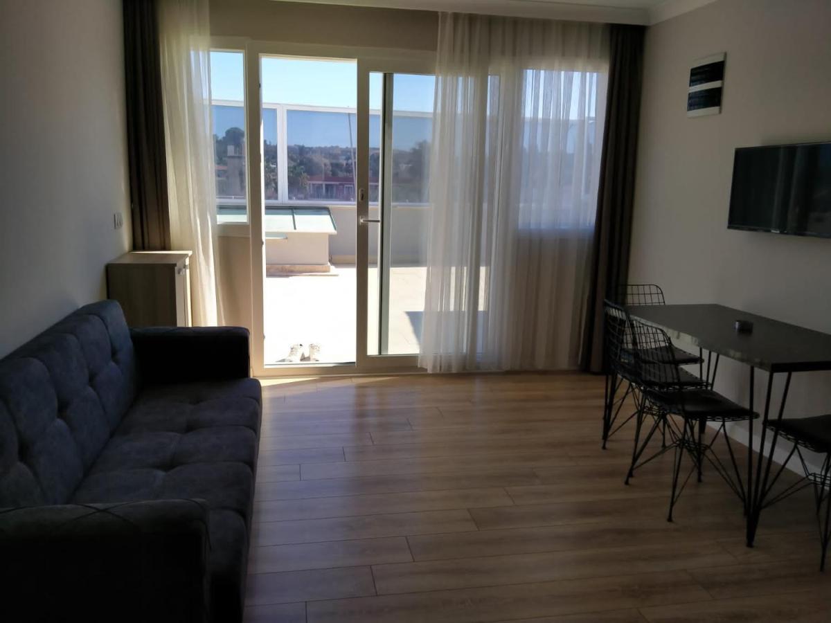 Venues Park Apart Suites Cesme Bagian luar foto