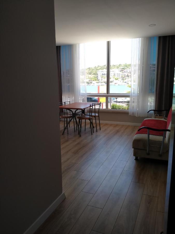 Venues Park Apart Suites Cesme Bagian luar foto